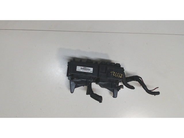 Блок реле Jeep Grand Cherokee 2004-2010 0469E087AB 3