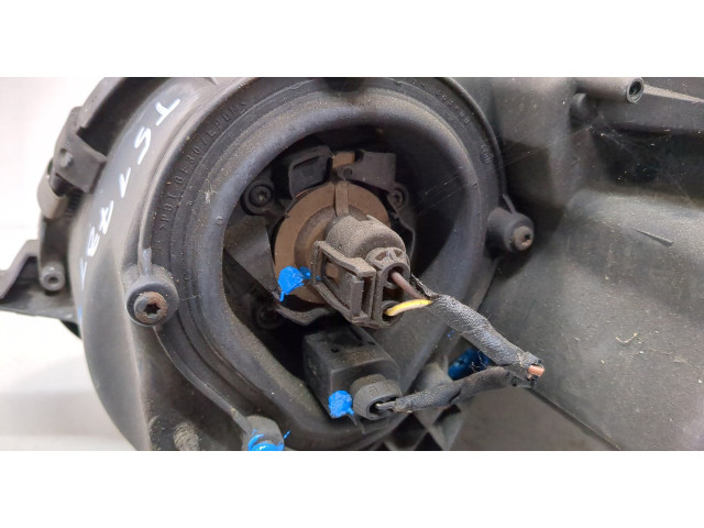 Фара передняя  Mercedes E W211 2002-2009 правая 