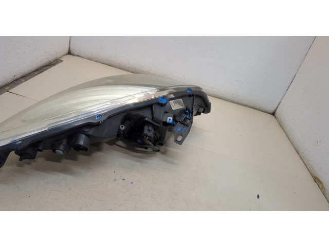 Фара передняя  Renault Scenic 2009-2012 левая 