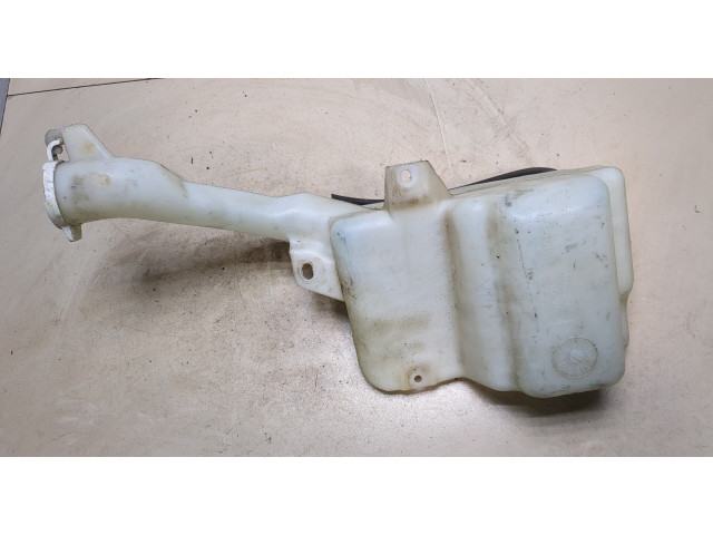 Бачок омывателя Mitsubishi Endeavor