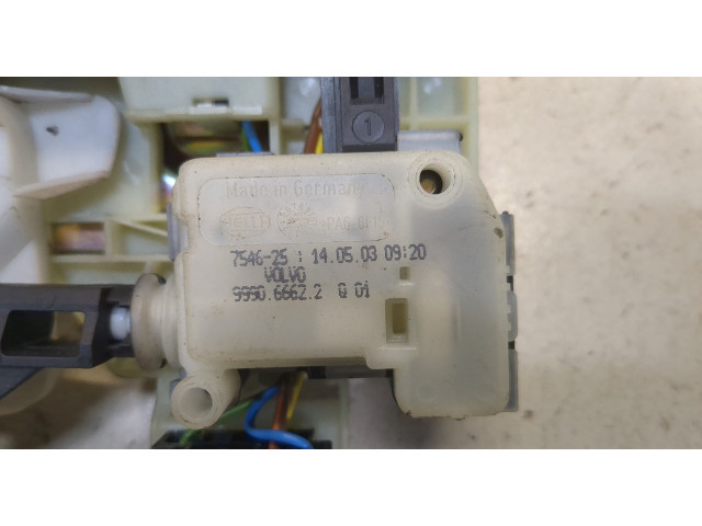 Замок багажника  Volvo V70 2001-2008       