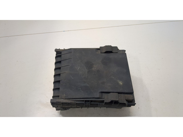 Блок предохранителей Skoda Octavia (A5) 2008-2013