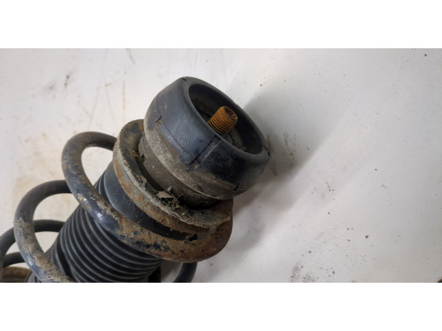 Стойка амортизатора Volkswagen Golf 4 1997-2005 1J0413031S, 1J0411105AA