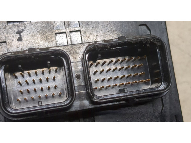 Блок управления двигателем Opel Corsa C 2000-2006