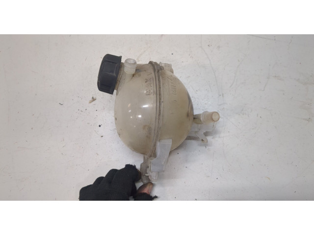 Бачок расширительный  Peugeot 2008 2016-2019    