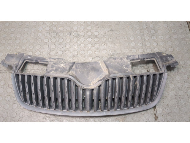Решетка радиатора Skoda Fabia 2007-2014