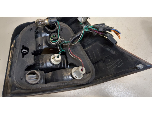 Задний фонарь        Volkswagen Golf 4 1997-2005 