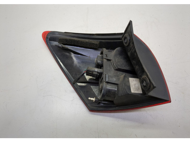 Задний фонарь 26550BR50A