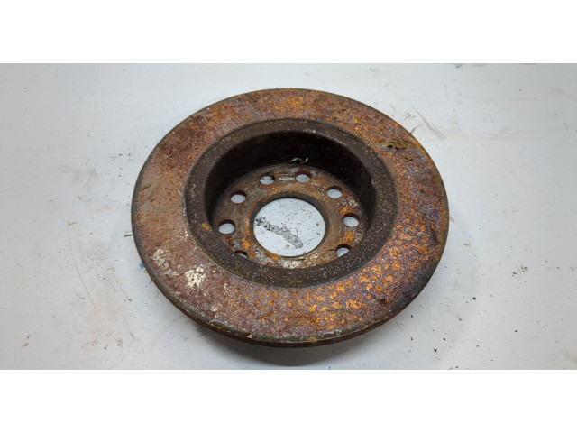 Диск тормозной  Volkswagen Golf 5 2003-2009   задний         