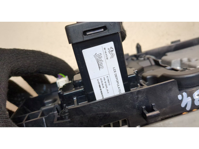 Дисплей бортового компьютера Citroen C4 Picasso 2016-2018