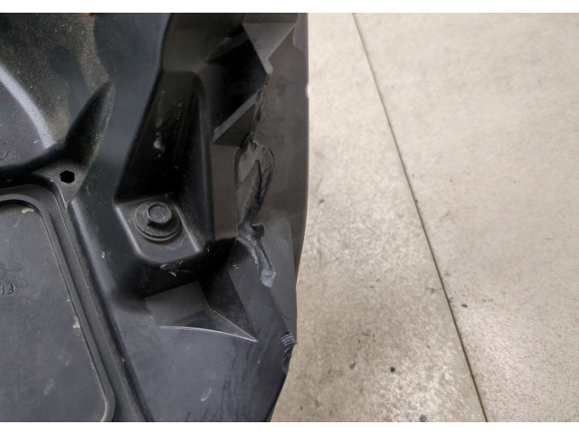 Фара передняя Ford Explorer 2015-2019 правая