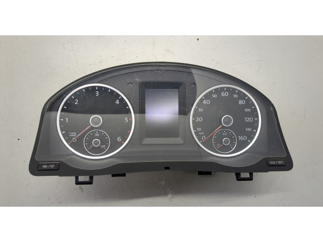 Панель приборов Volkswagen Tiguan 2011-2016 5N0920973D