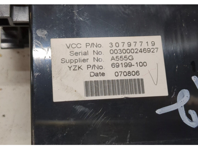 Дисплей бортового компьютера Volvo C30 2006-2010 30797719
