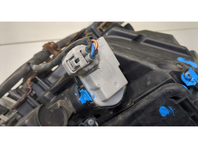 Фара передняя Lexus IS 2005-2013 левая