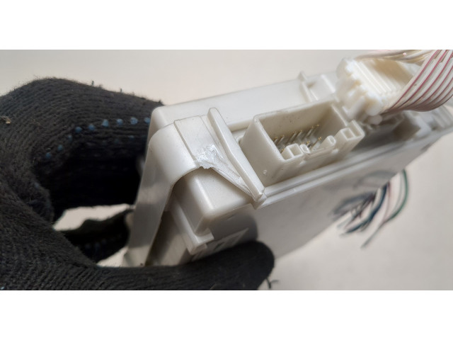 Блок предохранителей Lexus GS 2005-2012 8267030250