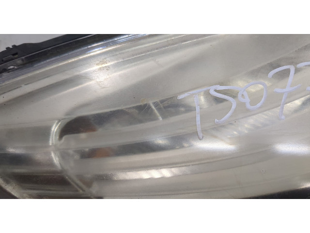 Фара передняя Renault Scenic 2009-2012 правая