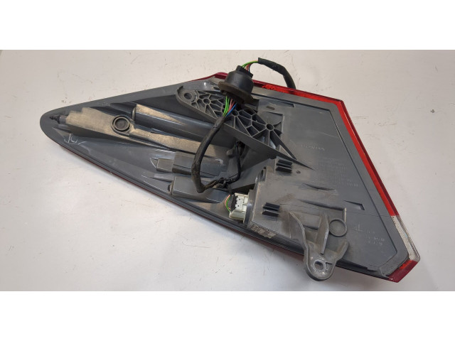 Задний фонарь