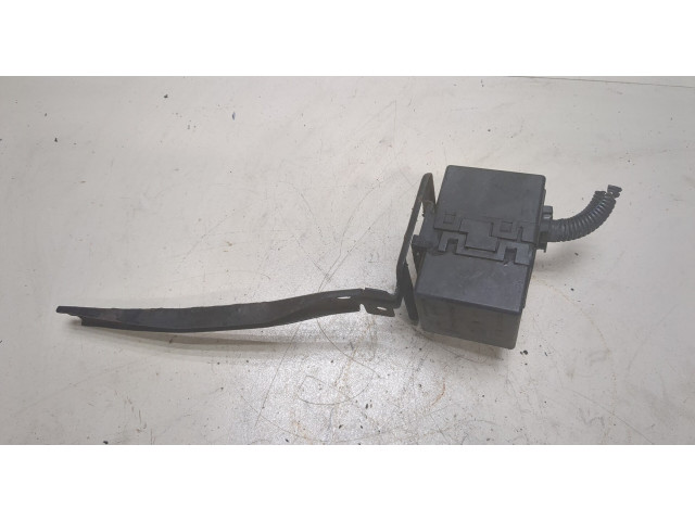 Блок реле  Ford Fusion 2002-2012          1.6