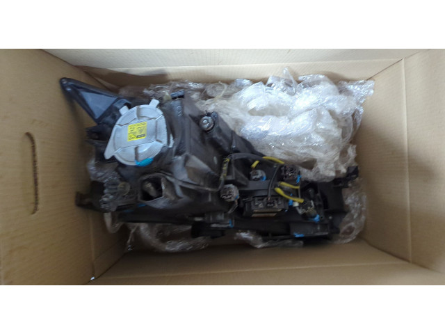 Фара передняя  Mazda 6 (GH) 2007-2012 левая 