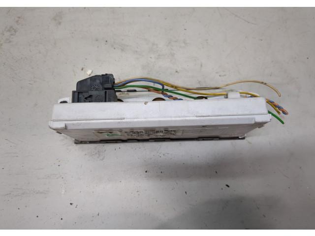 Дисплей бортового компьютера Citroen Berlingo 2002-2008 16543008
