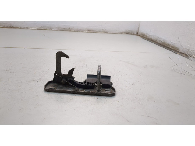 Замок капота  Volkswagen Tiguan 2007-2011     