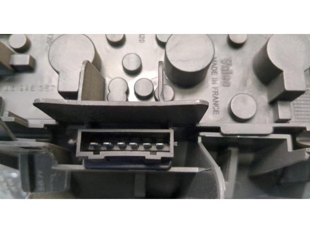 Задний фонарь          