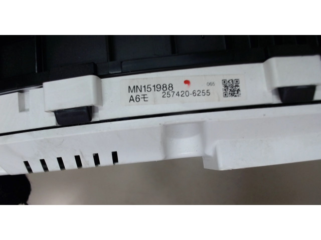 Панель приборов Mitsubishi Grandis 2574206255 2.4 Бензин