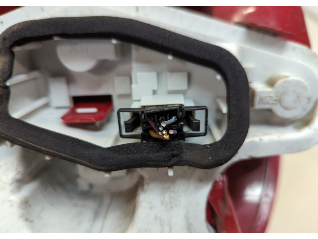 Задний фонарь     5L0945096, 5L0945112     