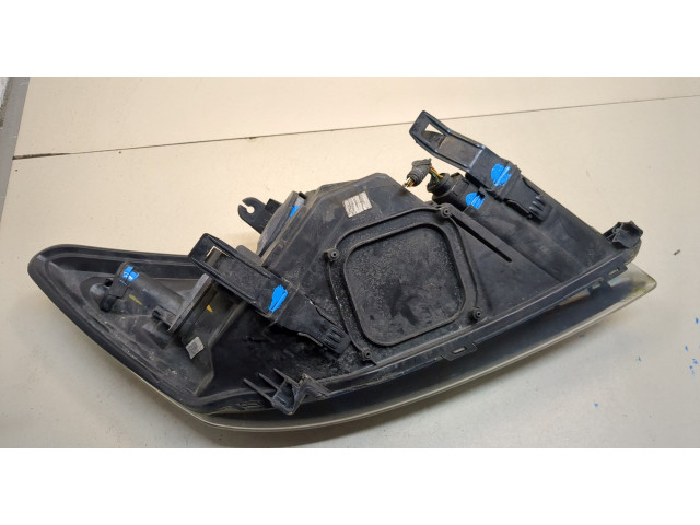 Фара передняя  Ford Focus 2 2008-2011 левая 