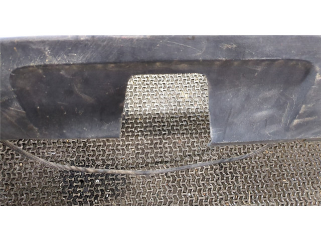 Бампер Volkswagen Touareg 2002-2007 задний 7L6807417D