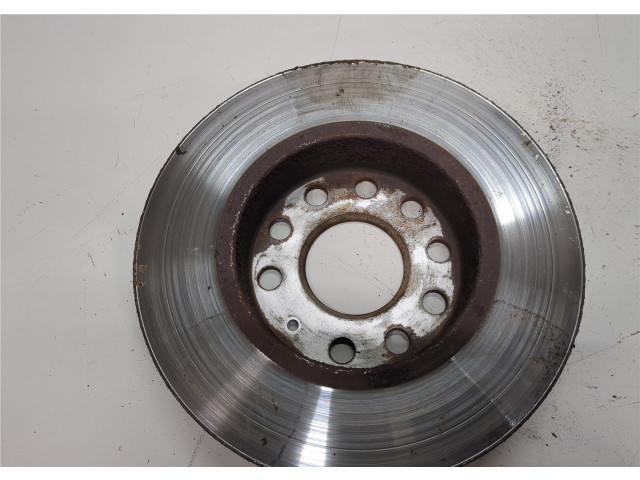 Диск тормозной Volkswagen Golf 5 2003-2009 2.0 задний 1K0615601AC