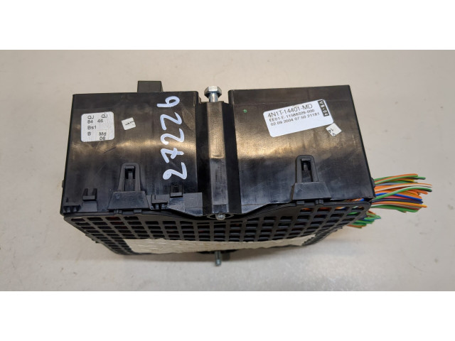 Блок предохранителей  Ford Fusion 2002-2012         