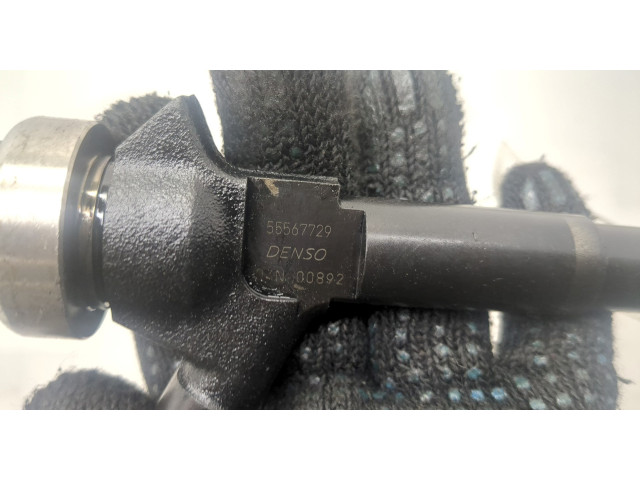 Форсунка топливная  Opel Meriva 2010-2018    55567729     