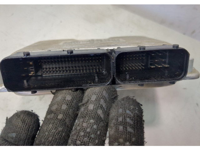 Блок управления двигателем  Volkswagen Beetle 1998-2010     