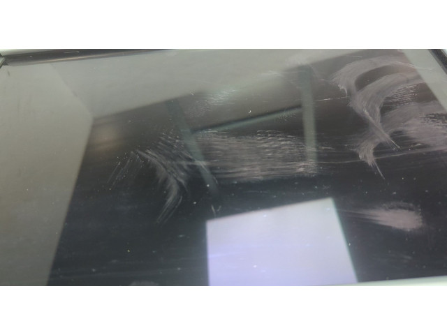 Дисплей мультимедиа Tesla Model S