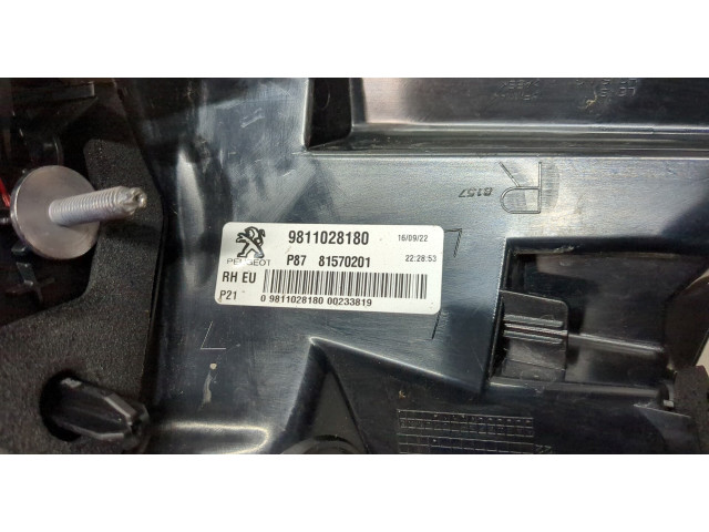 Задний фонарь          