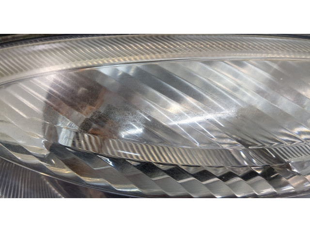 Фара передняя Skoda Fabia 2007-2014 правая