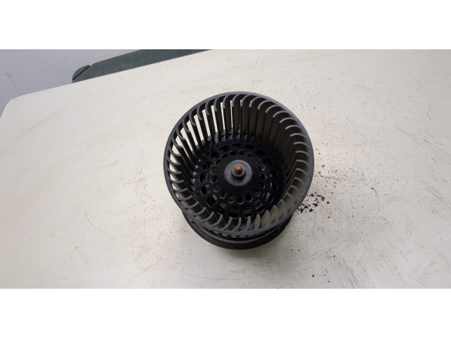 Моторчик печки  Citroen C4 2010-2015        