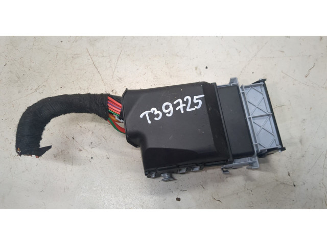 Блок предохранителей  Chevrolet Orlando 2011-2015          1.8