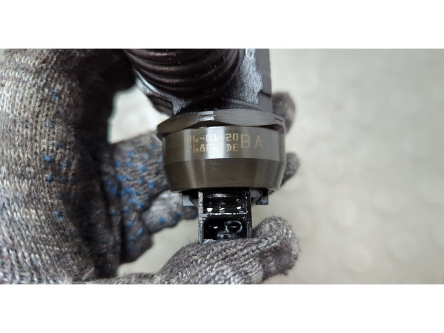 Форсунка топливная Volkswagen Touran 2003-2006