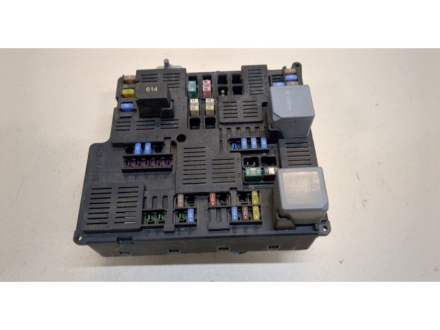 Блок предохранителей Volvo S60 2018- 31473770