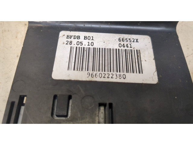 Блок предохранителей Citroen Berlingo 2008-2012 9660222380 1.6