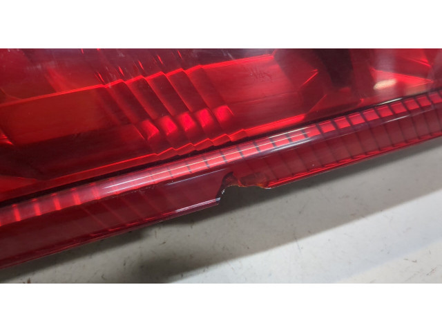 Задний фонарь Nissan X-Trail (T30) 2001-2006