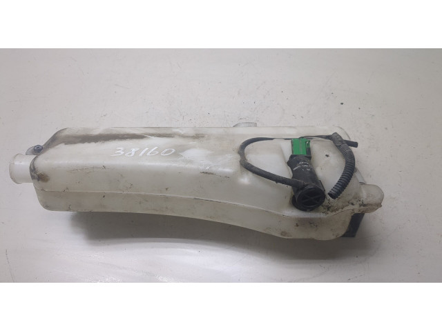 Бачок омывателя Mitsubishi Pajero 1990-2000 2.5