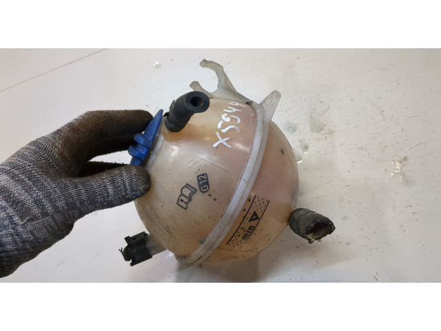 Бачок расширительный Volkswagen Passat CC 2008-2012