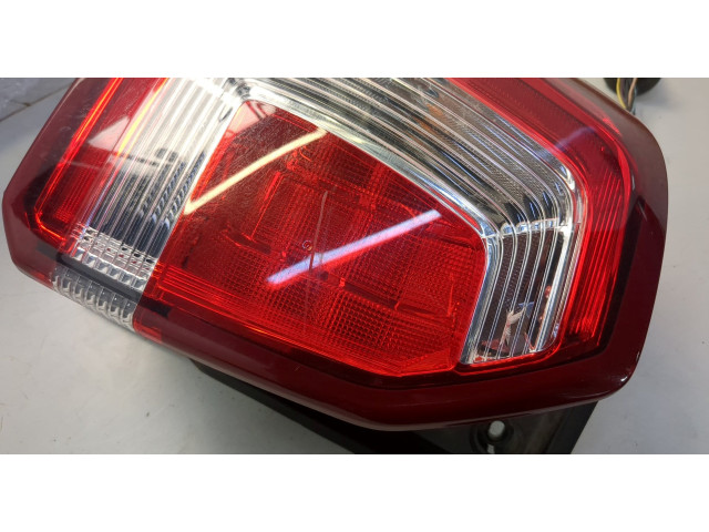 Задний фонарь     FB5Z13404A     