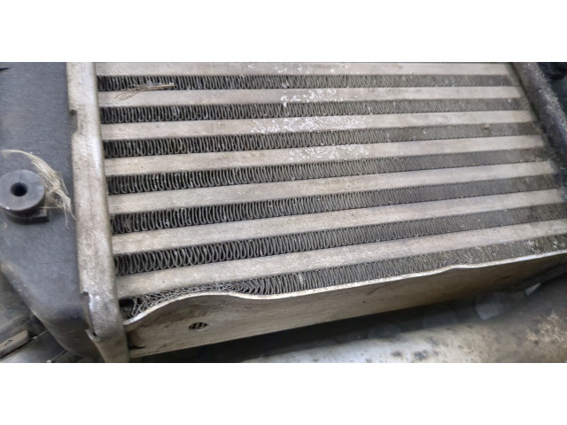 Интеркулер  Audi A6 (C6) 2004-2011   4F0145806AA    