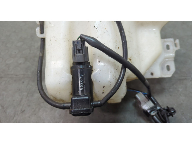 Бачок омывателя Mitsubishi Grandis MN182394