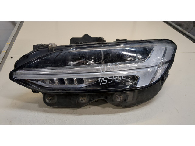 Фара передняя  Volvo S90 2016-2020 левая 