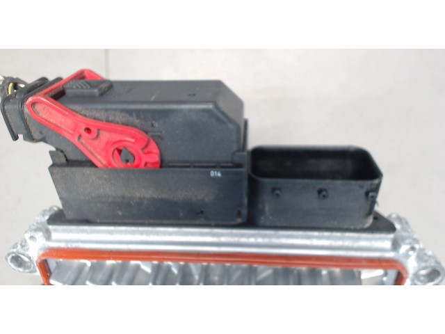 Блок управления двигателем  Volvo V50 2004-2007     